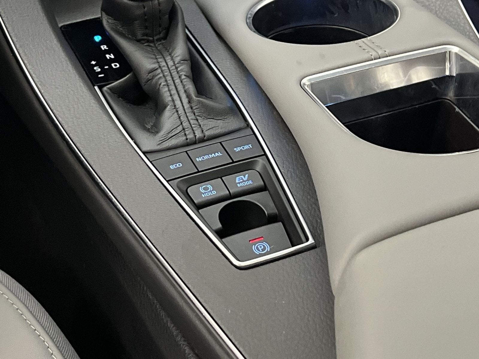 2020 Toyota Avalon Hybrid Limited