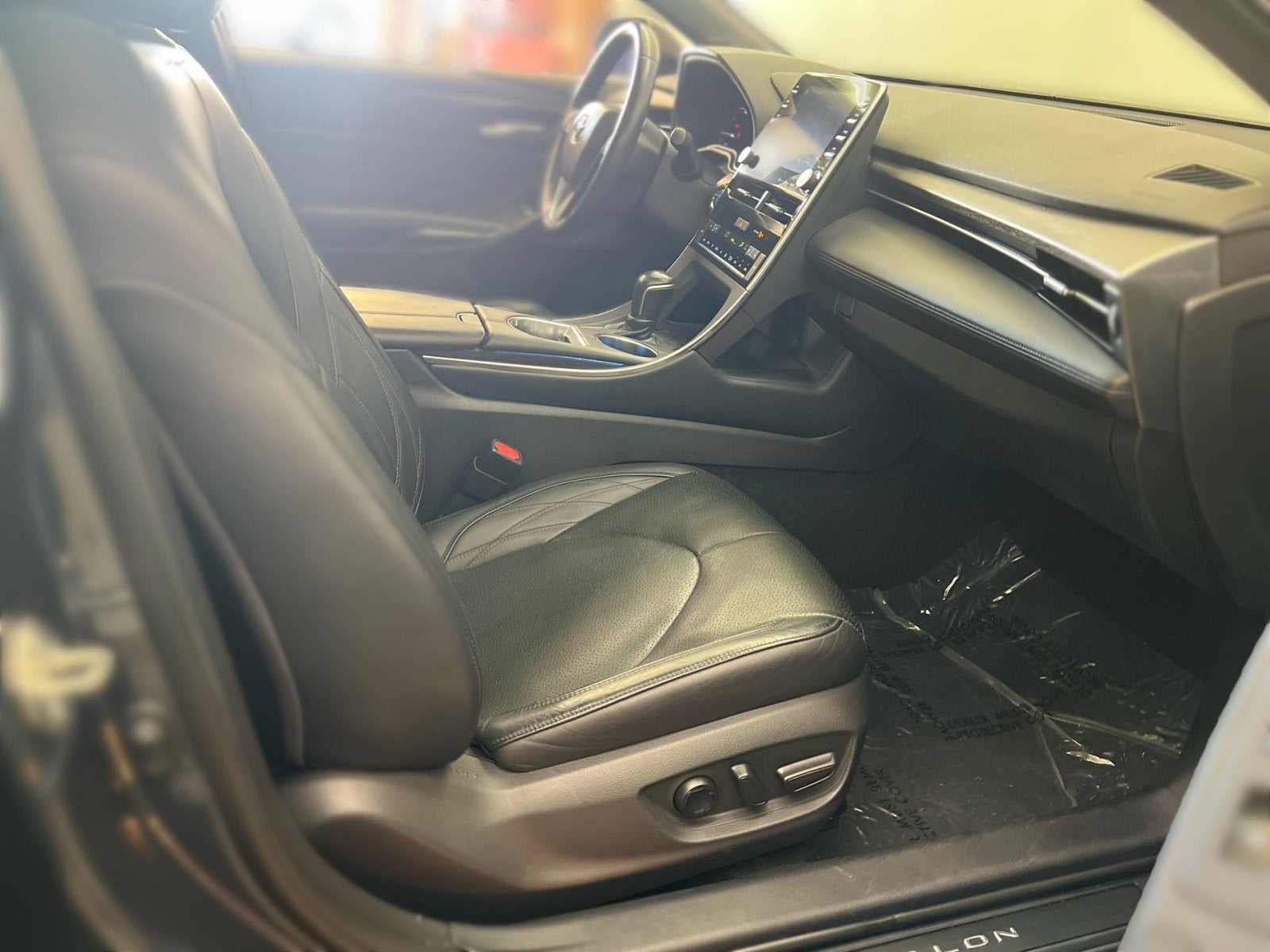 2021 Toyota Avalon Hybrid Limited