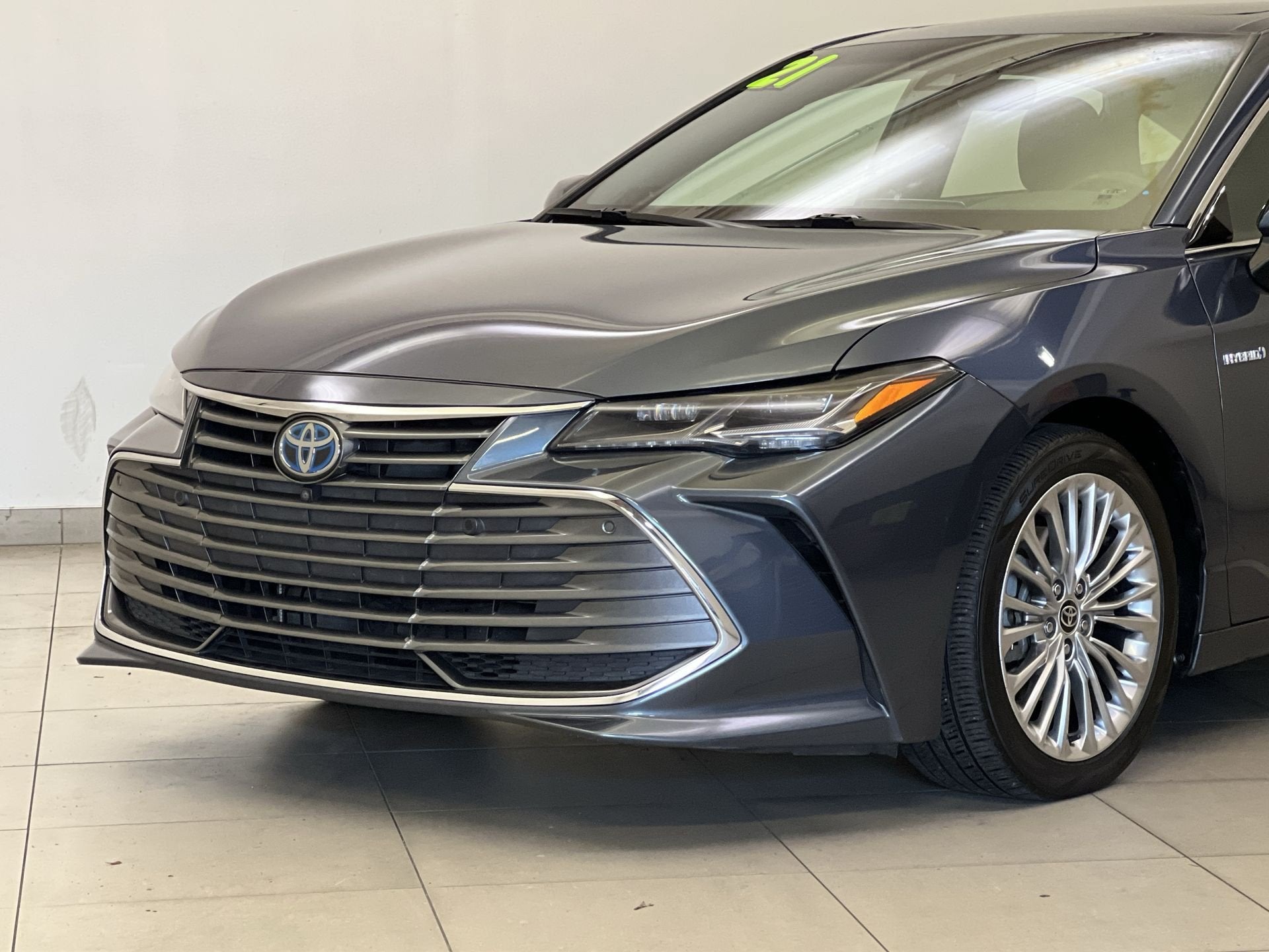 2021 Toyota Avalon Hybrid Limited