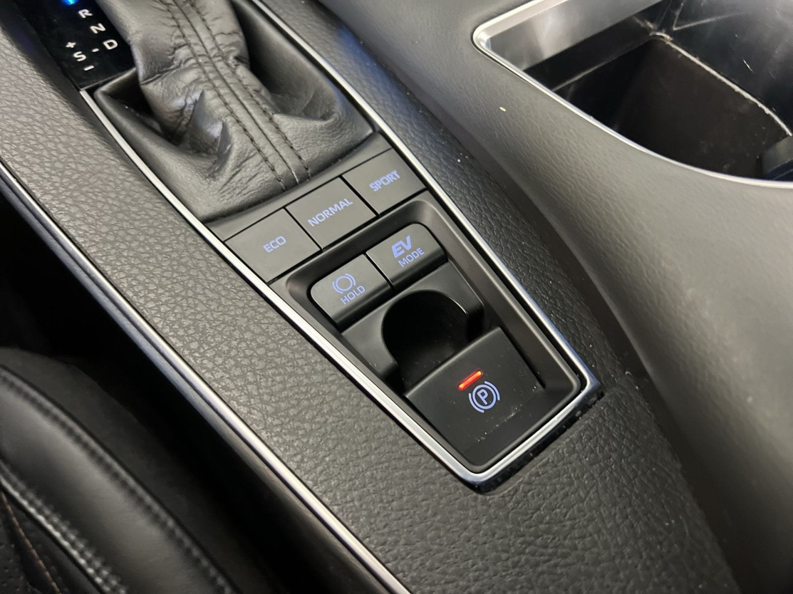 2021 Toyota Avalon Hybrid Limited