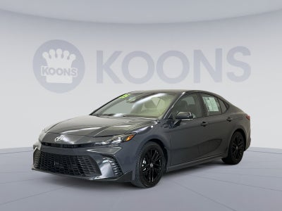 2025 Toyota Camry SE