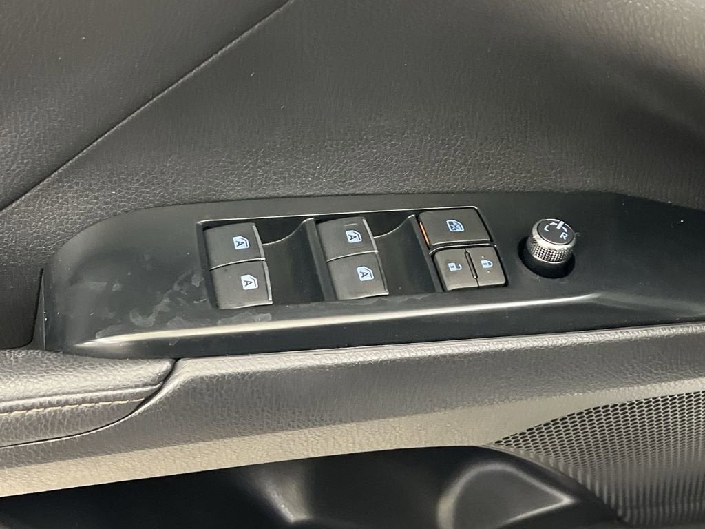 2020 Toyota Camry Hybrid XLE