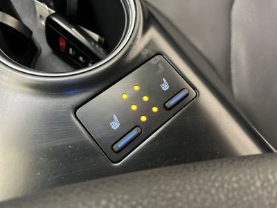 2020 Toyota Camry Hybrid XLE