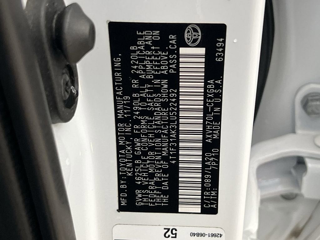 2020 Toyota Camry Hybrid XLE