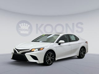 2020 Toyota Camry SE