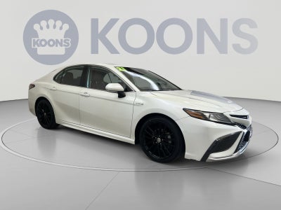 2021 Toyota Camry Hybrid XSE