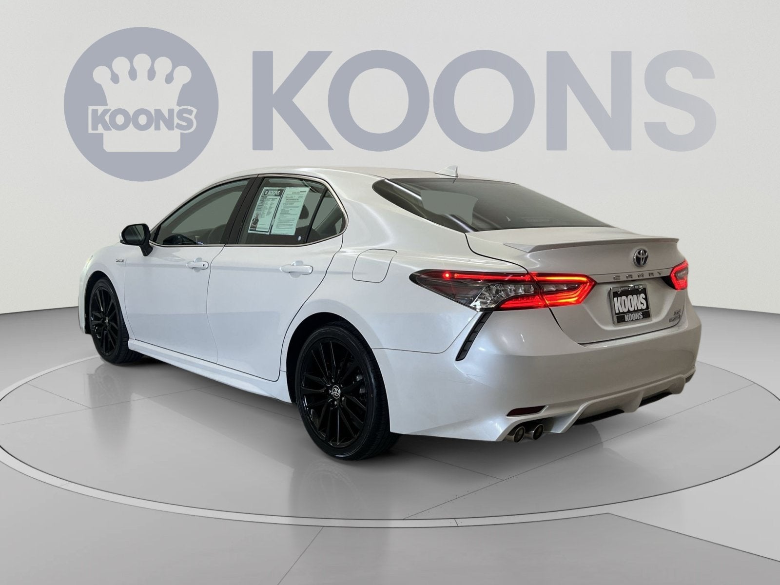 2021 Toyota Camry Hybrid XSE