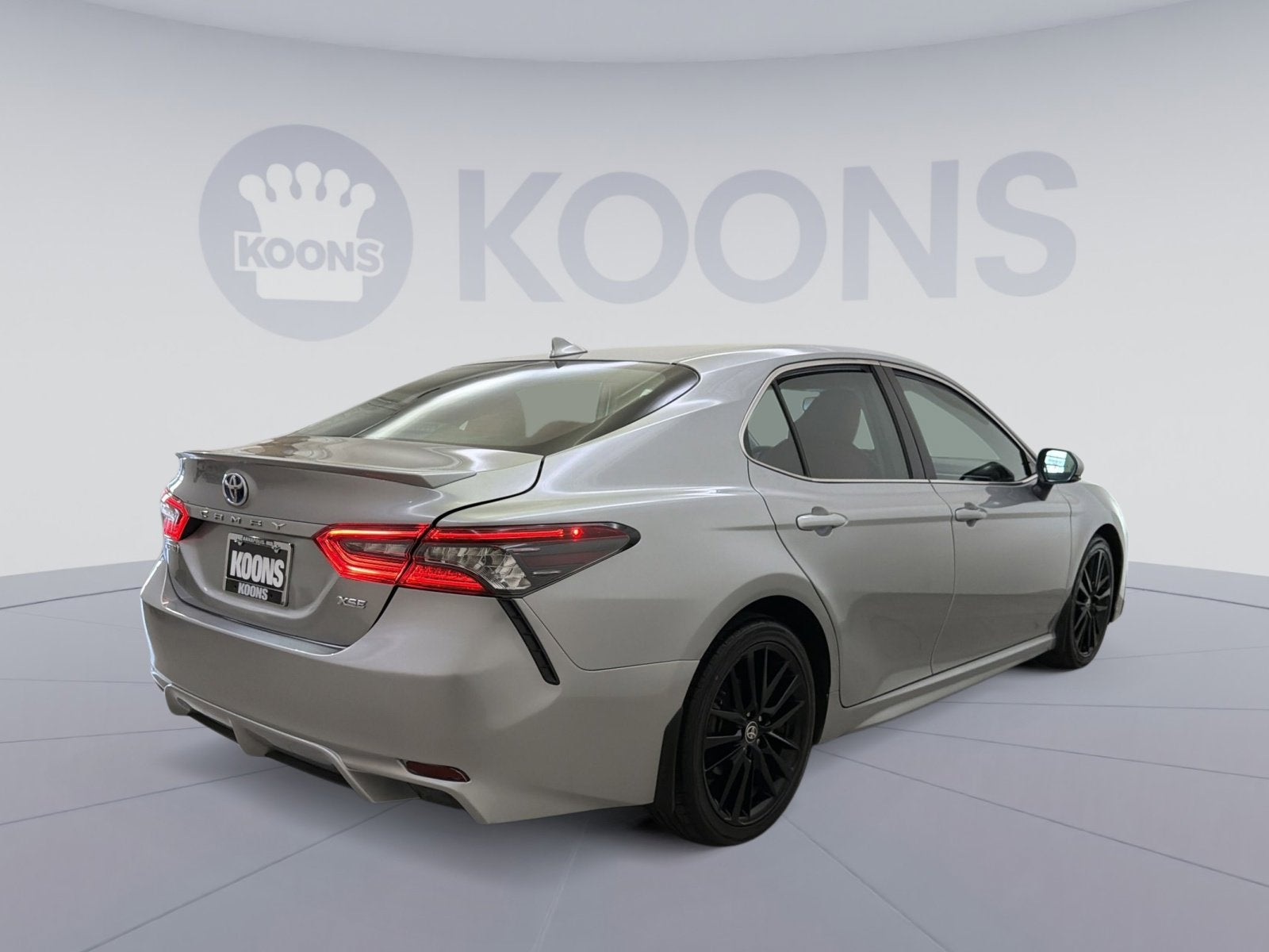 2023 Toyota Camry Hybrid XSE