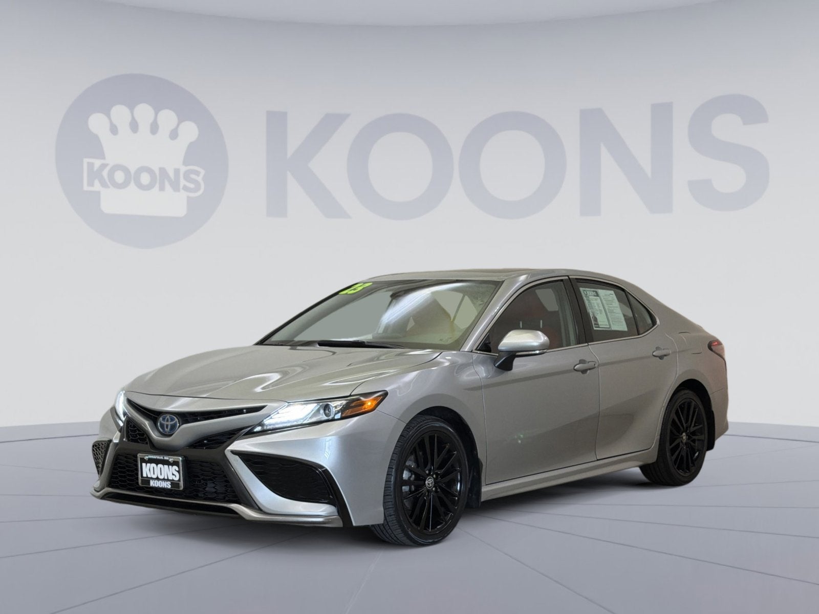 2023 Toyota Camry Hybrid XSE