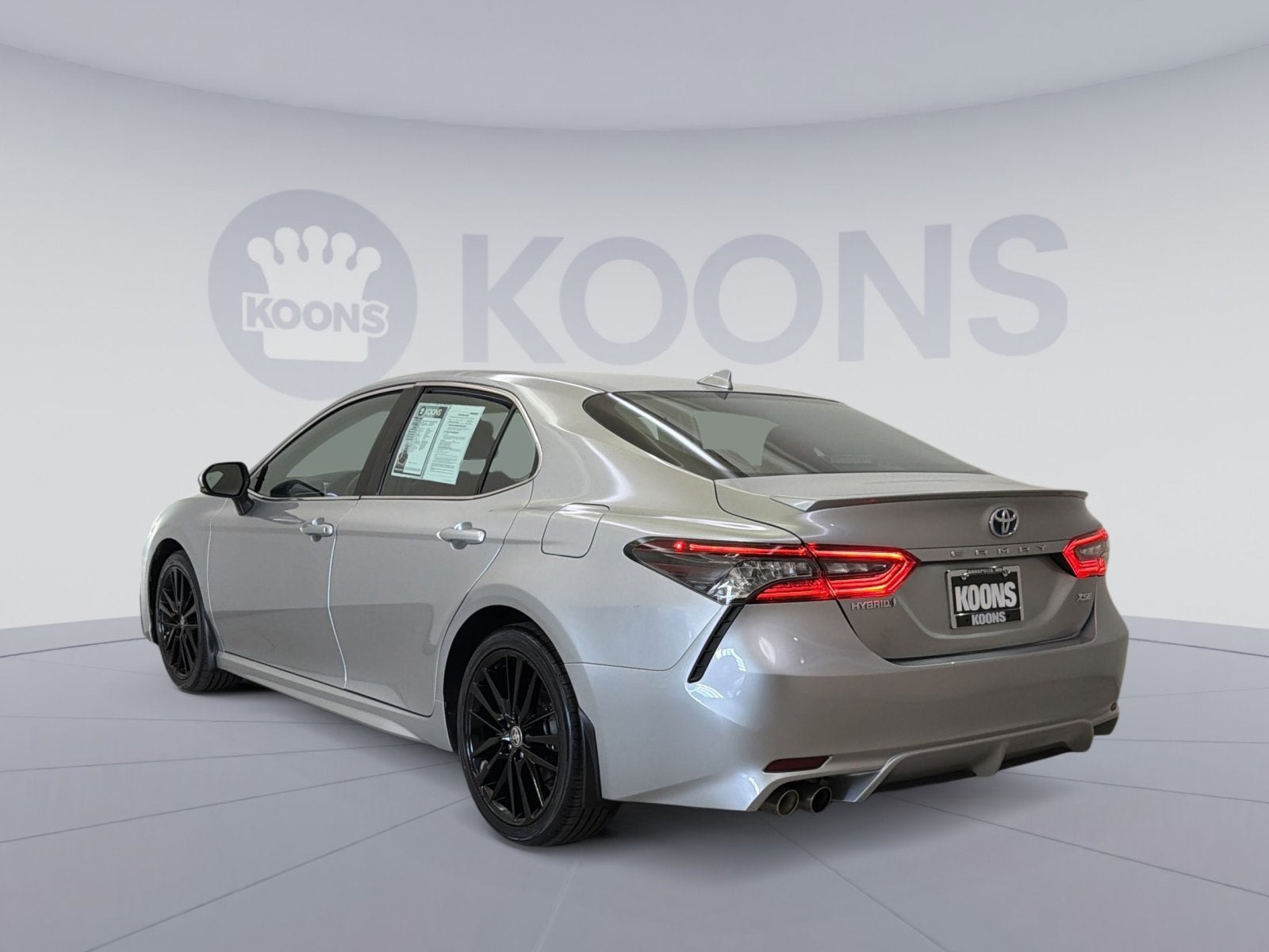 2023 Toyota Camry Hybrid XSE