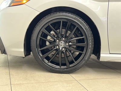 2022 Toyota Camry Hybrid XSE