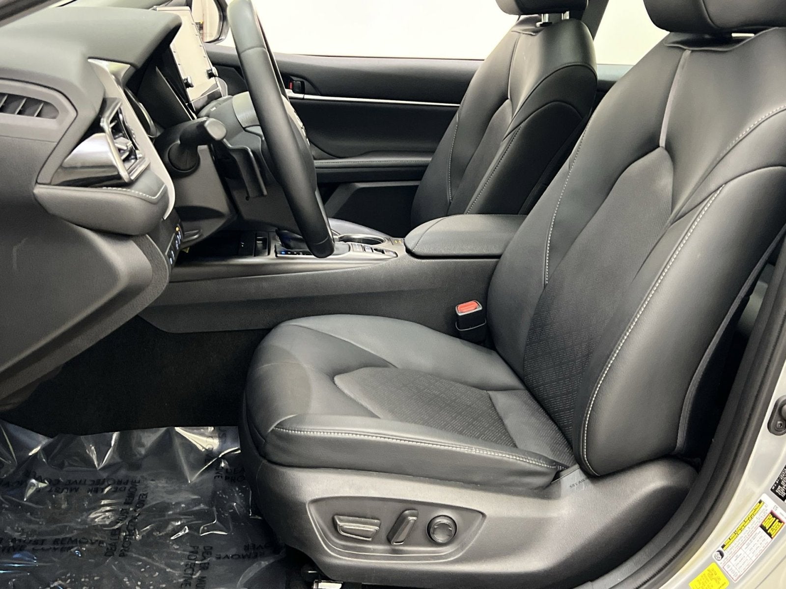 2022 Toyota Camry Hybrid XSE