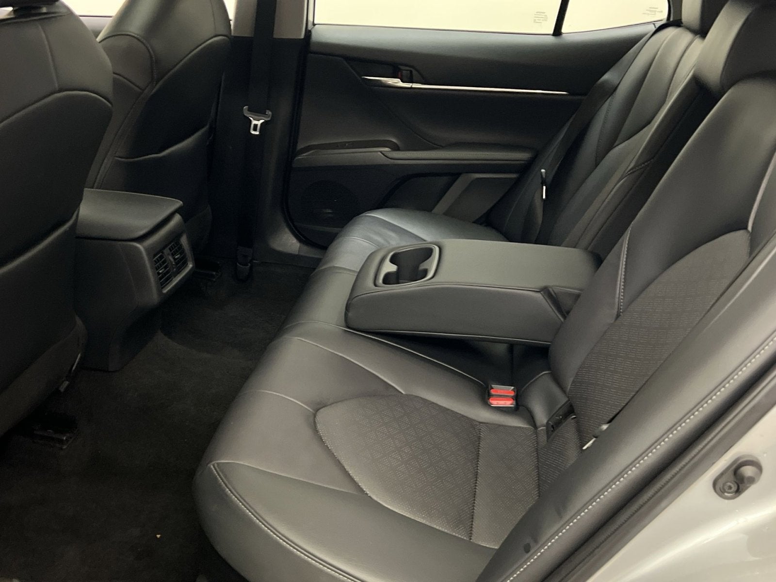 2022 Toyota Camry Hybrid XSE