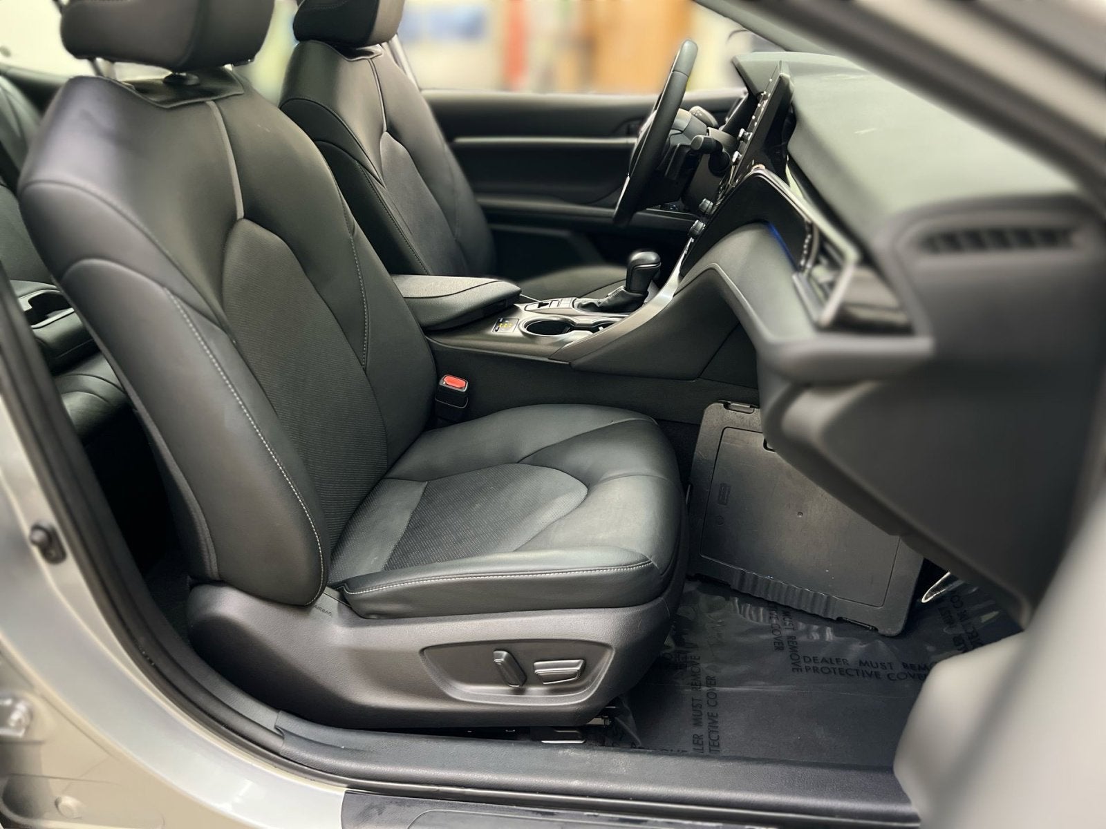 2022 Toyota Camry Hybrid XSE