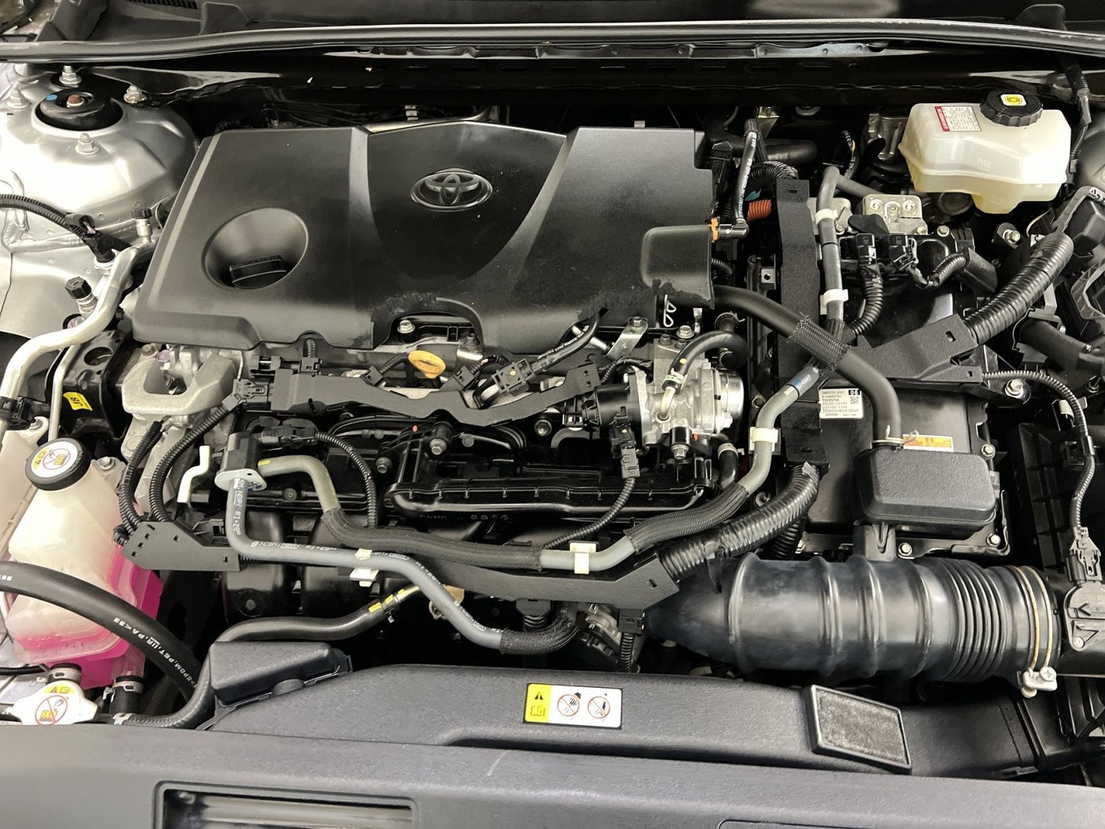 2022 Toyota Camry Hybrid XSE