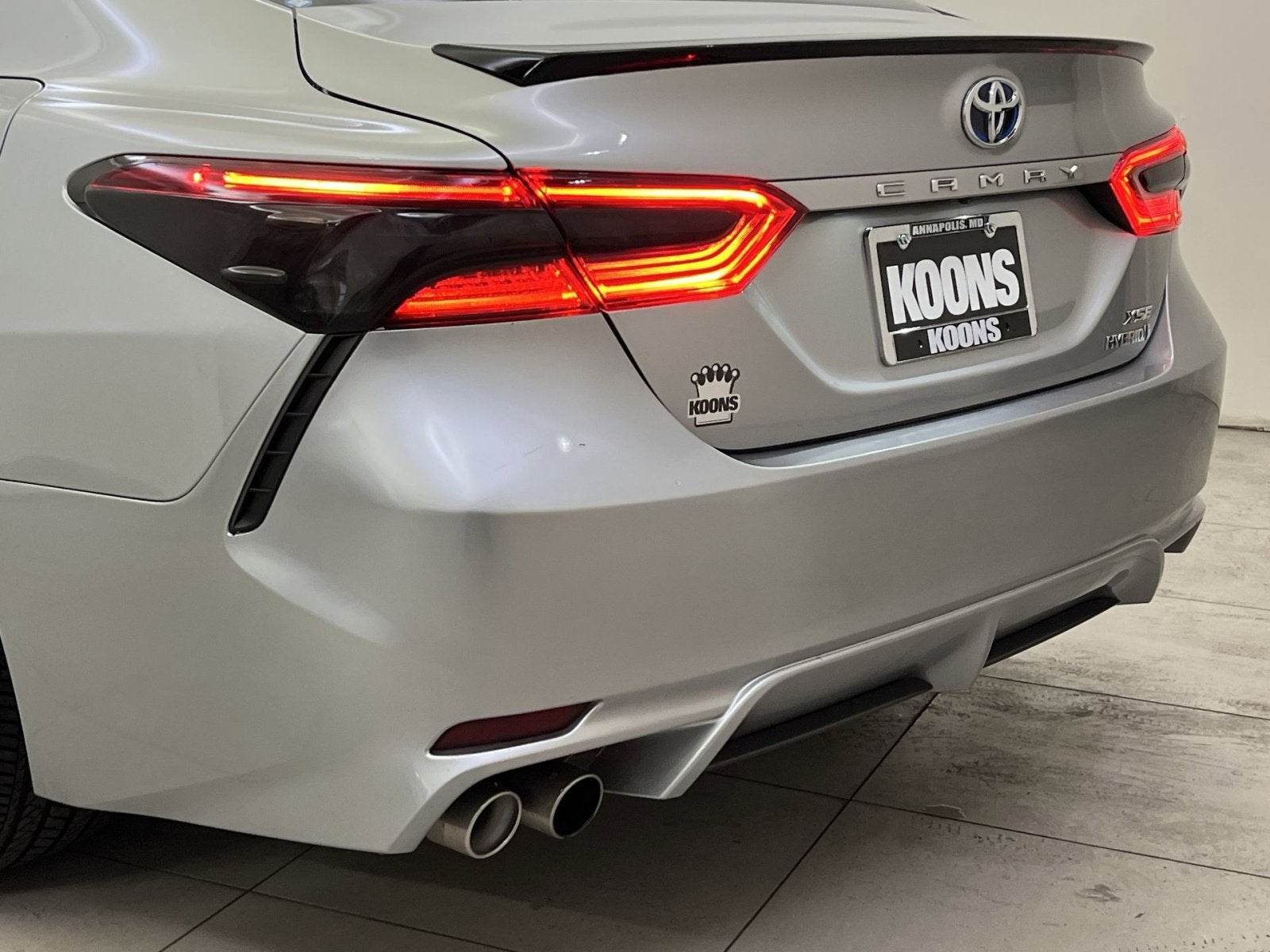 2022 Toyota Camry Hybrid XSE