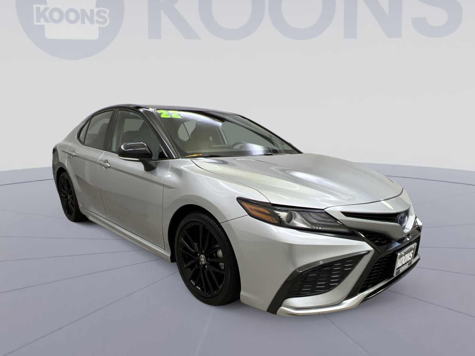 2022 Toyota Camry Hybrid XSE