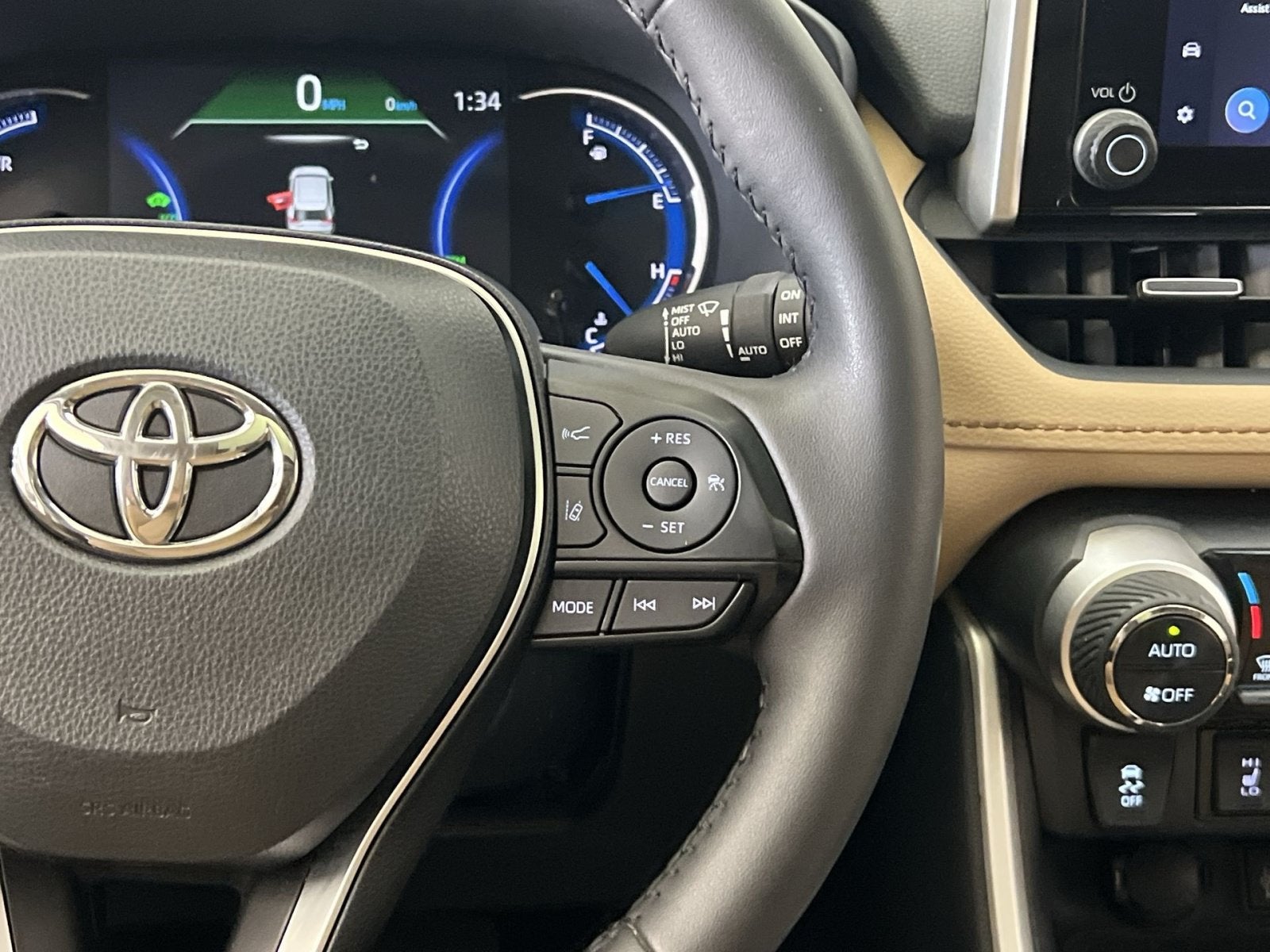 2024 Toyota RAV4 Hybrid XLE Premium