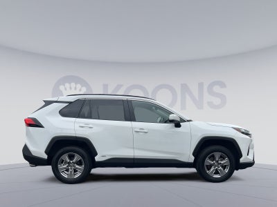 2025 Toyota RAV4 Hybrid XLE
