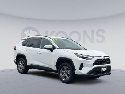 2025 Toyota RAV4 Hybrid XLE