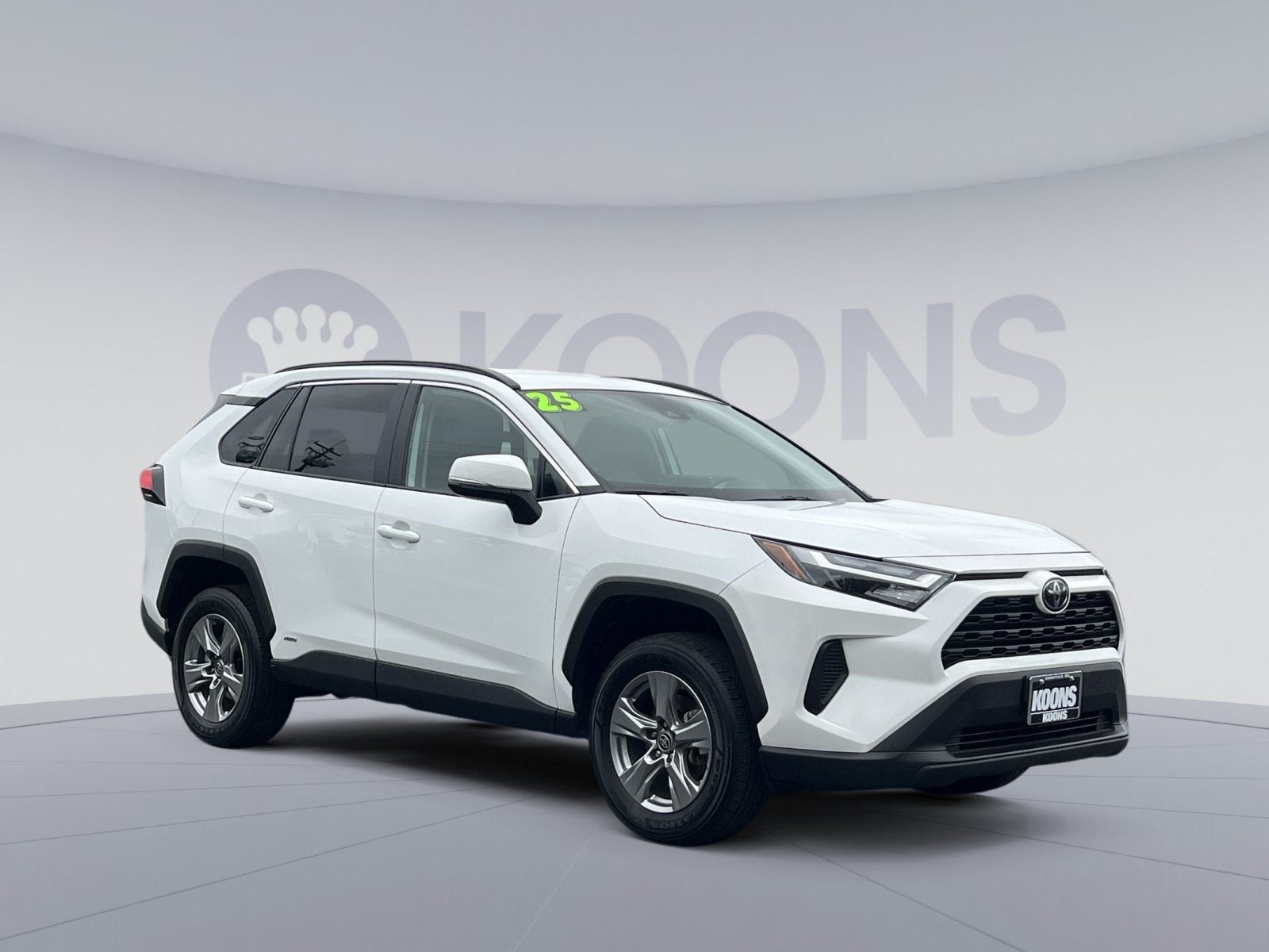 2025 Toyota RAV4 Hybrid XLE