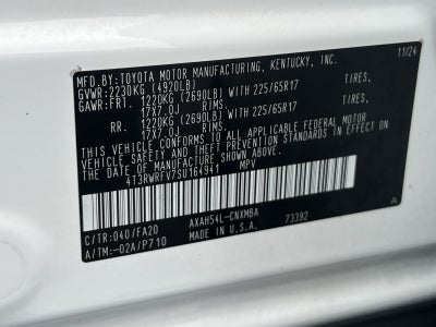 2025 Toyota RAV4 Hybrid XLE