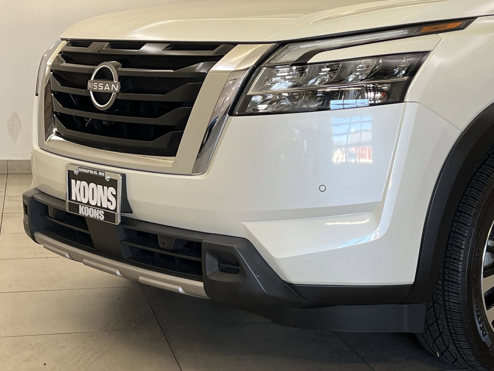 2023 Nissan Pathfinder Platinum