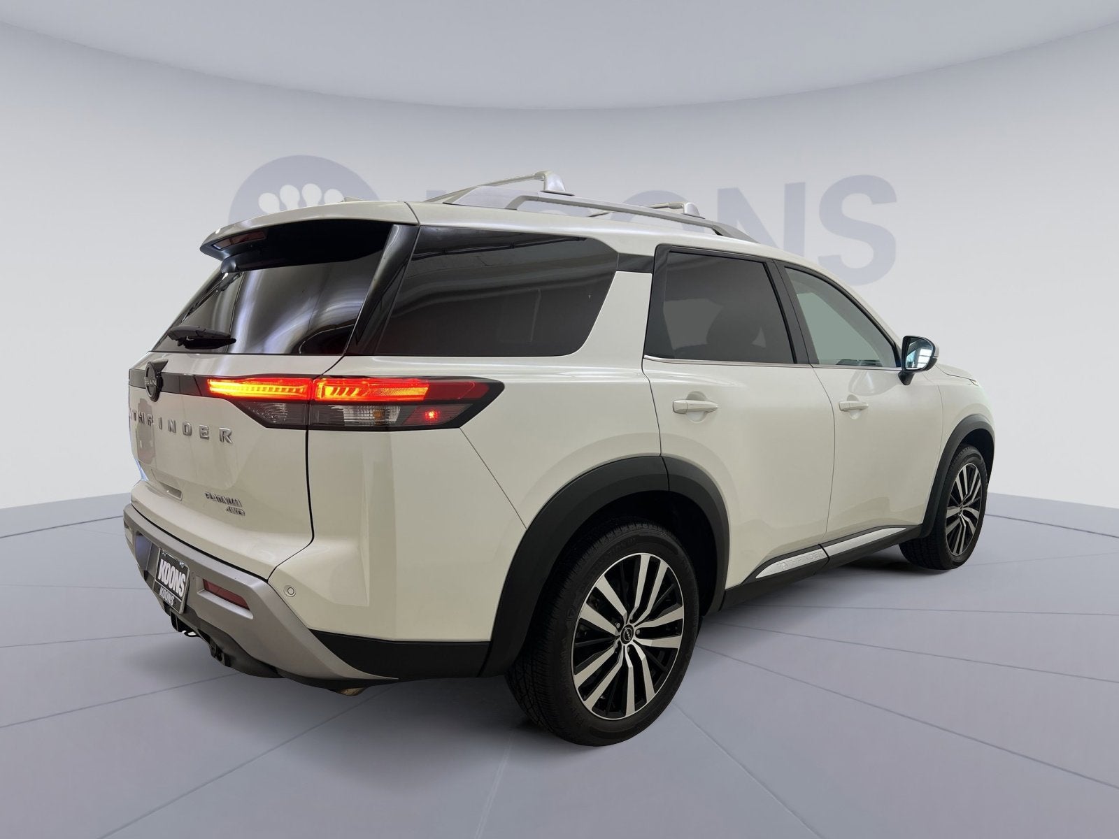 2023 Nissan Pathfinder Platinum