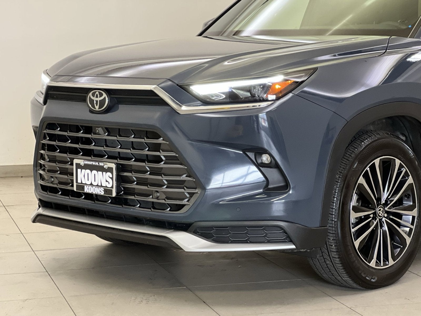 2025 Toyota Grand Highlander Hybrid MAX Platinum