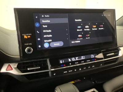 2025 Toyota Sienna Woodland Edition