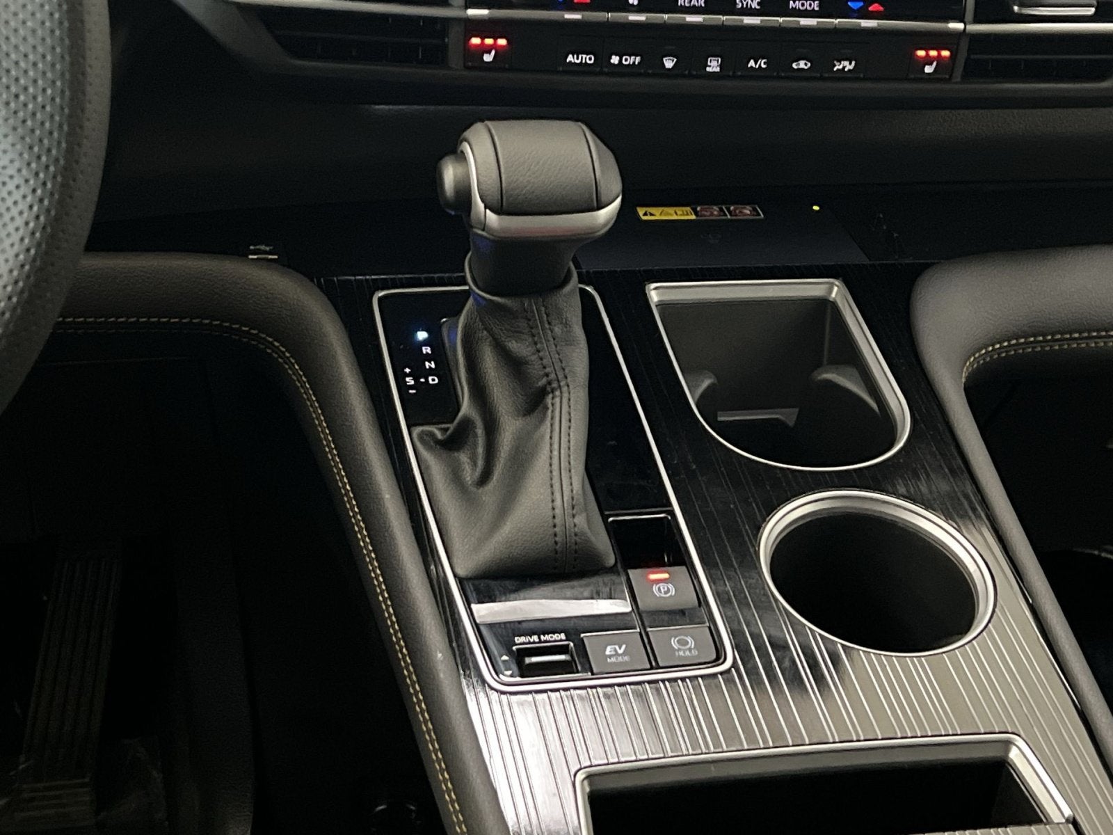 2025 Toyota Sienna Woodland Edition