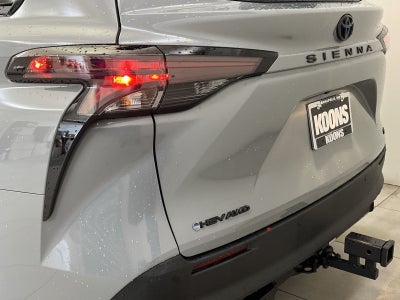 2025 Toyota Sienna Woodland Edition