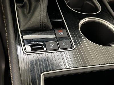 2025 Toyota Sienna Woodland Edition