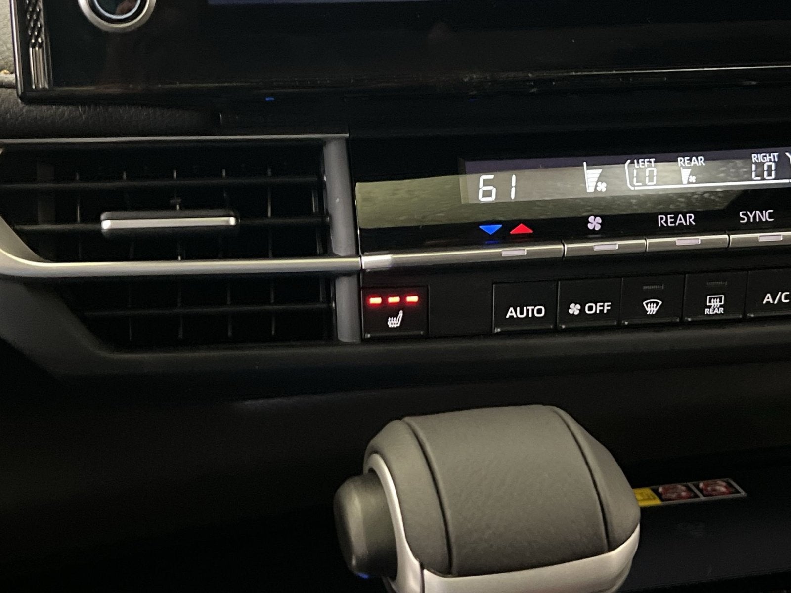 2025 Toyota Sienna Woodland Edition