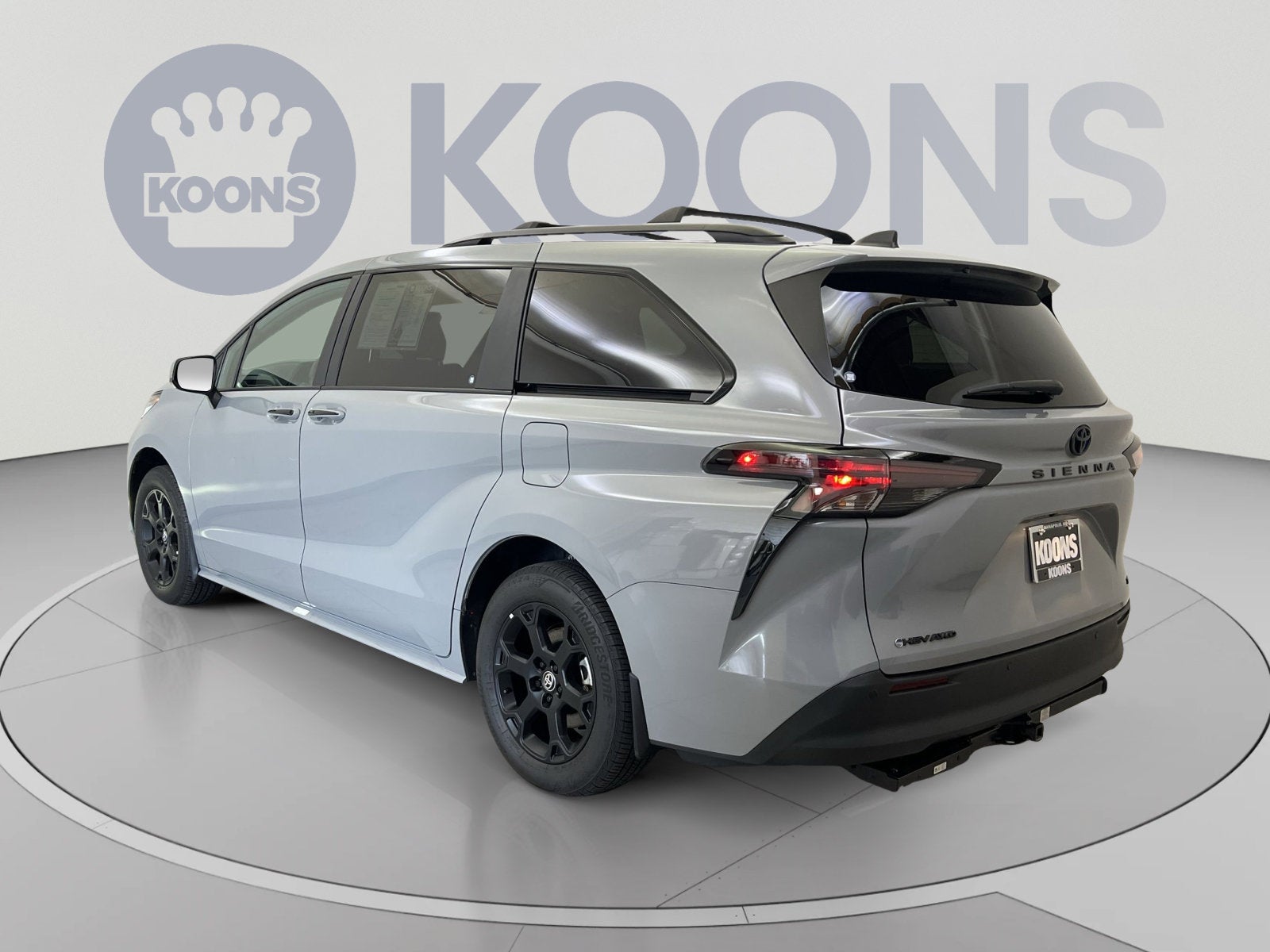 2025 Toyota Sienna Woodland Edition
