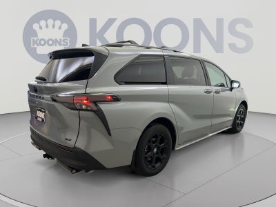 2025 Toyota Sienna Woodland Edition