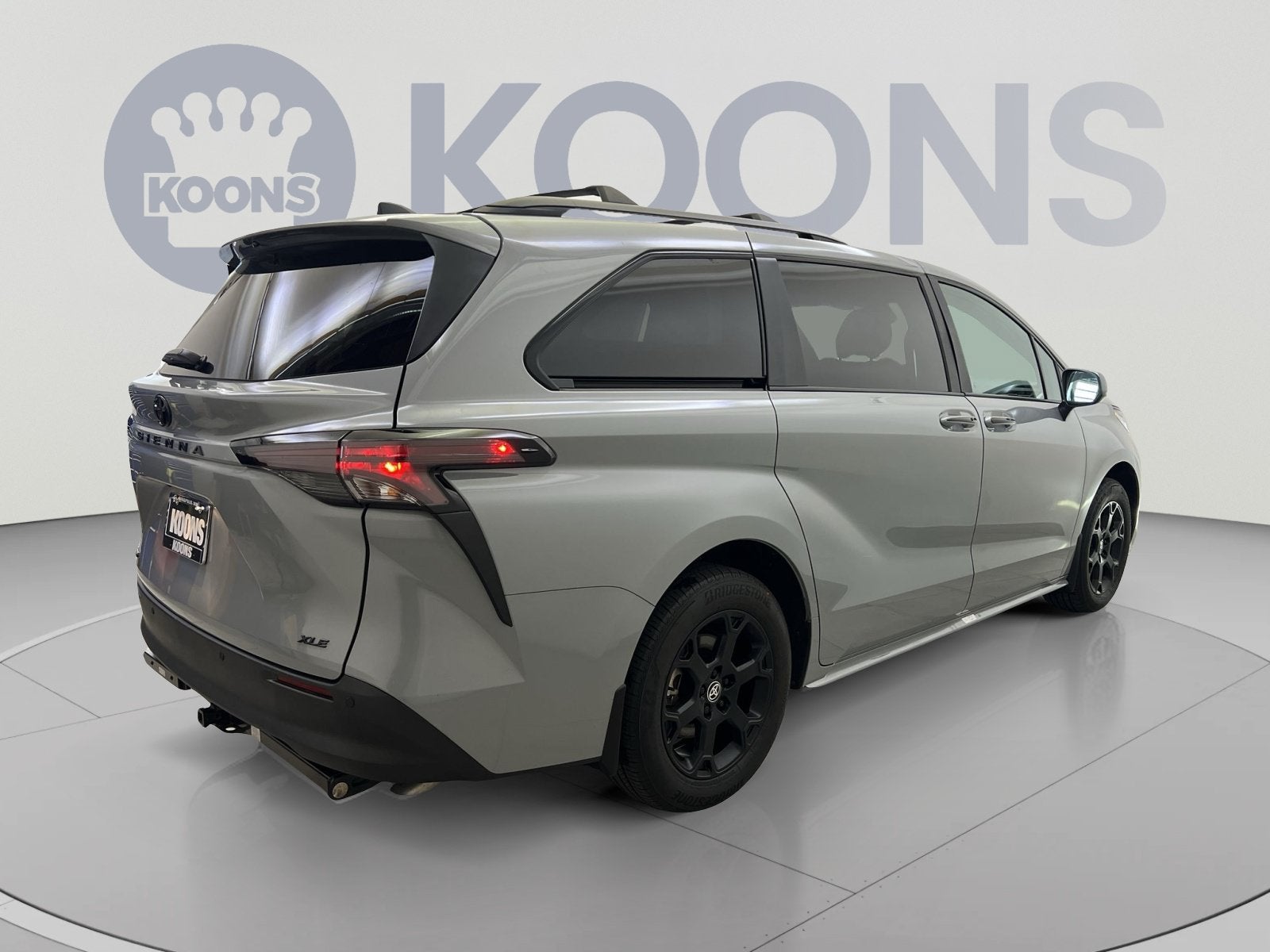 2025 Toyota Sienna Woodland Edition