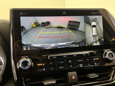2021 Toyota Highlander Hybrid Platinum