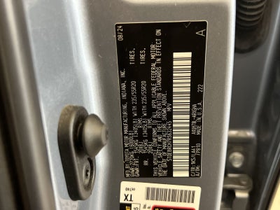 2024 Toyota Highlander Hybrid Platinum