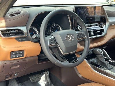 2020 Toyota Highlander Hybrid Platinum