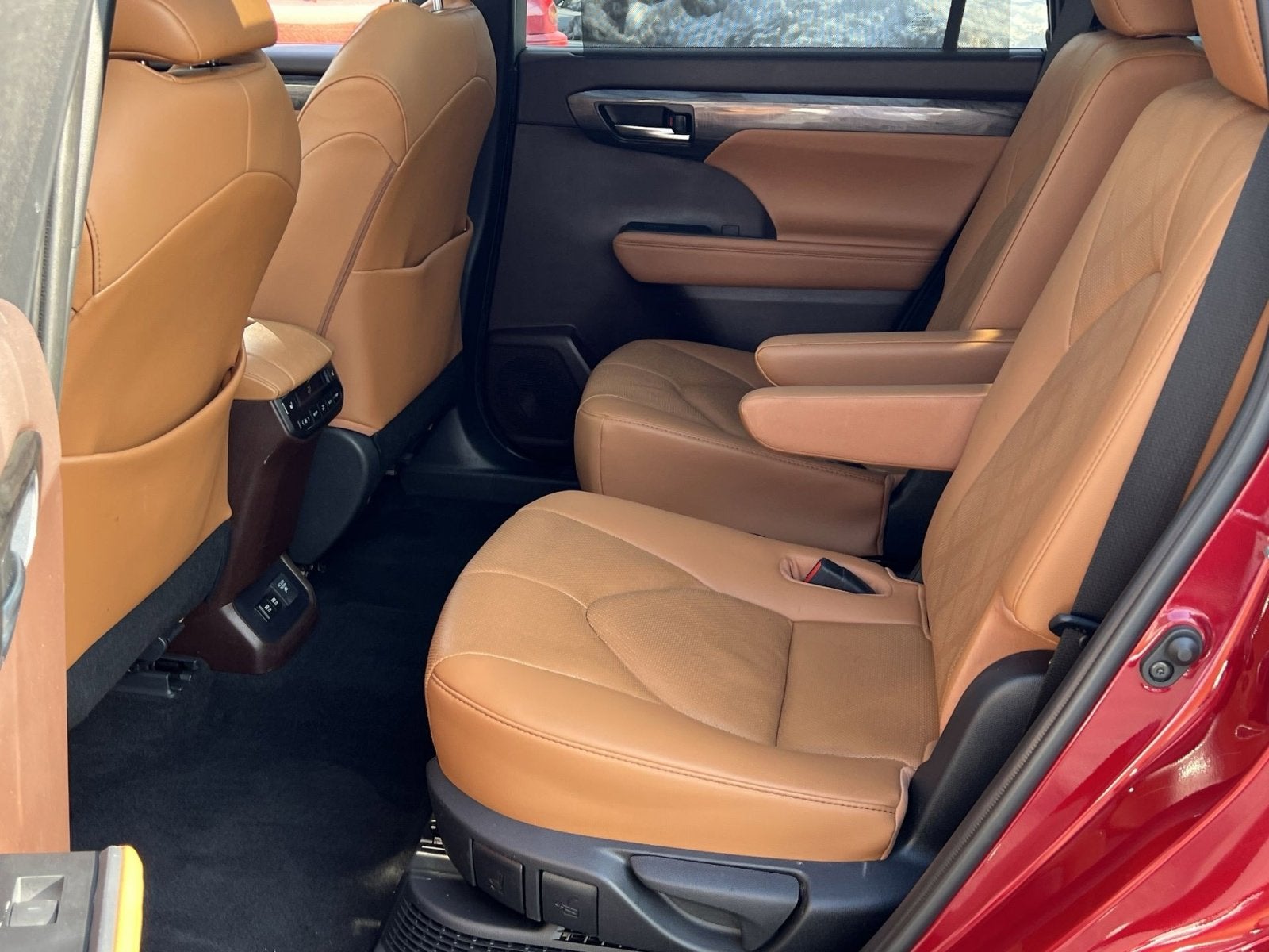 2020 Toyota Highlander Hybrid Platinum