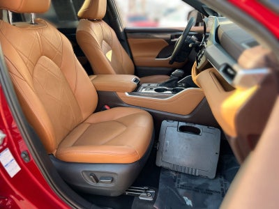 2020 Toyota Highlander Hybrid Platinum