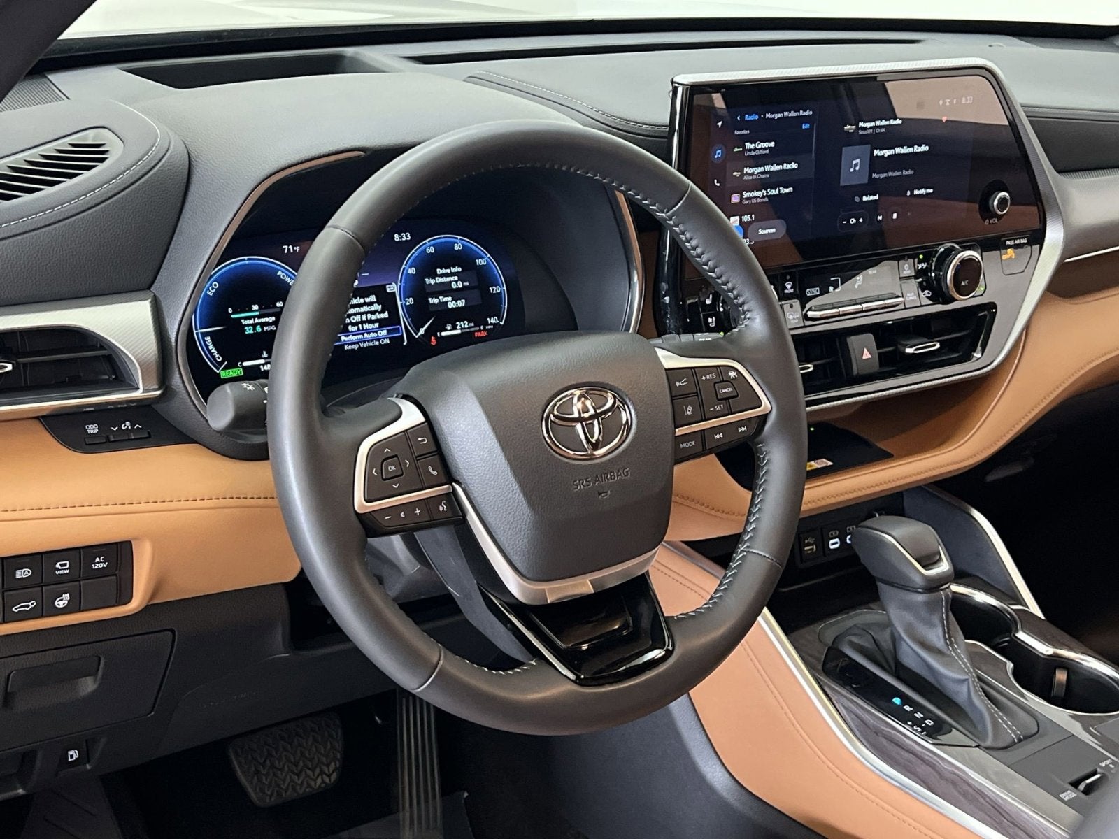 2025 Toyota Highlander Hybrid Platinum