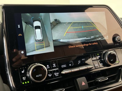 2025 Toyota Highlander Hybrid Platinum