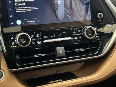 2025 Toyota Highlander Hybrid Platinum