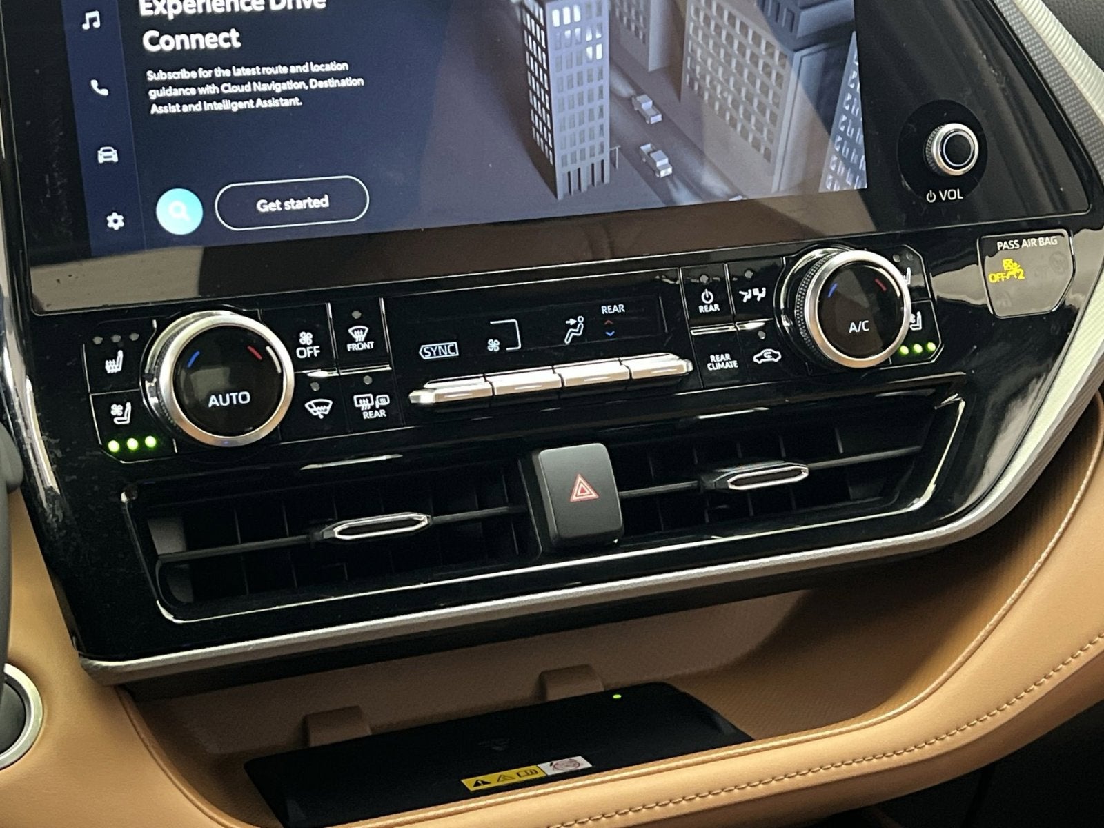 2025 Toyota Highlander Hybrid Platinum
