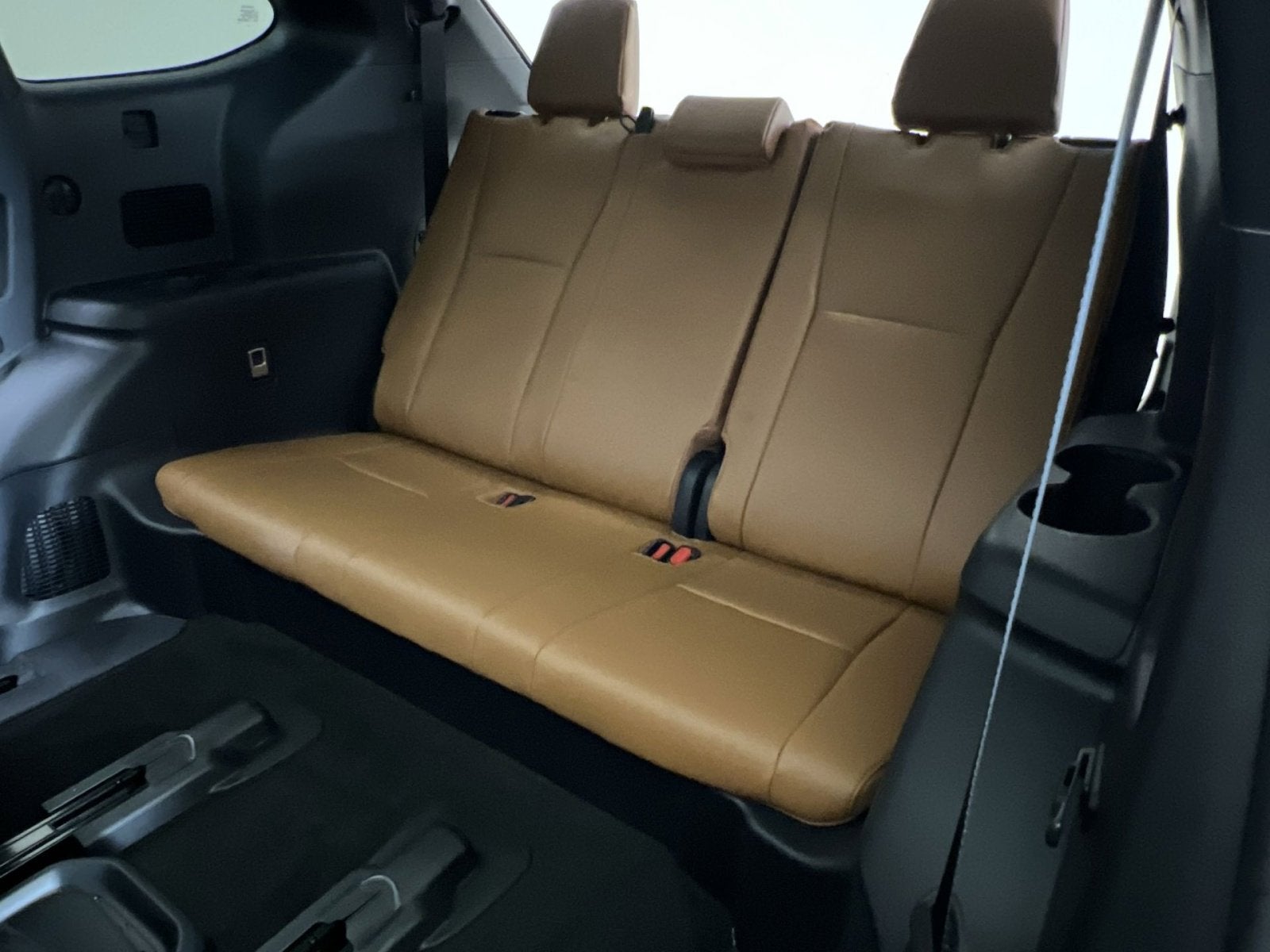 2025 Toyota Highlander Hybrid Platinum