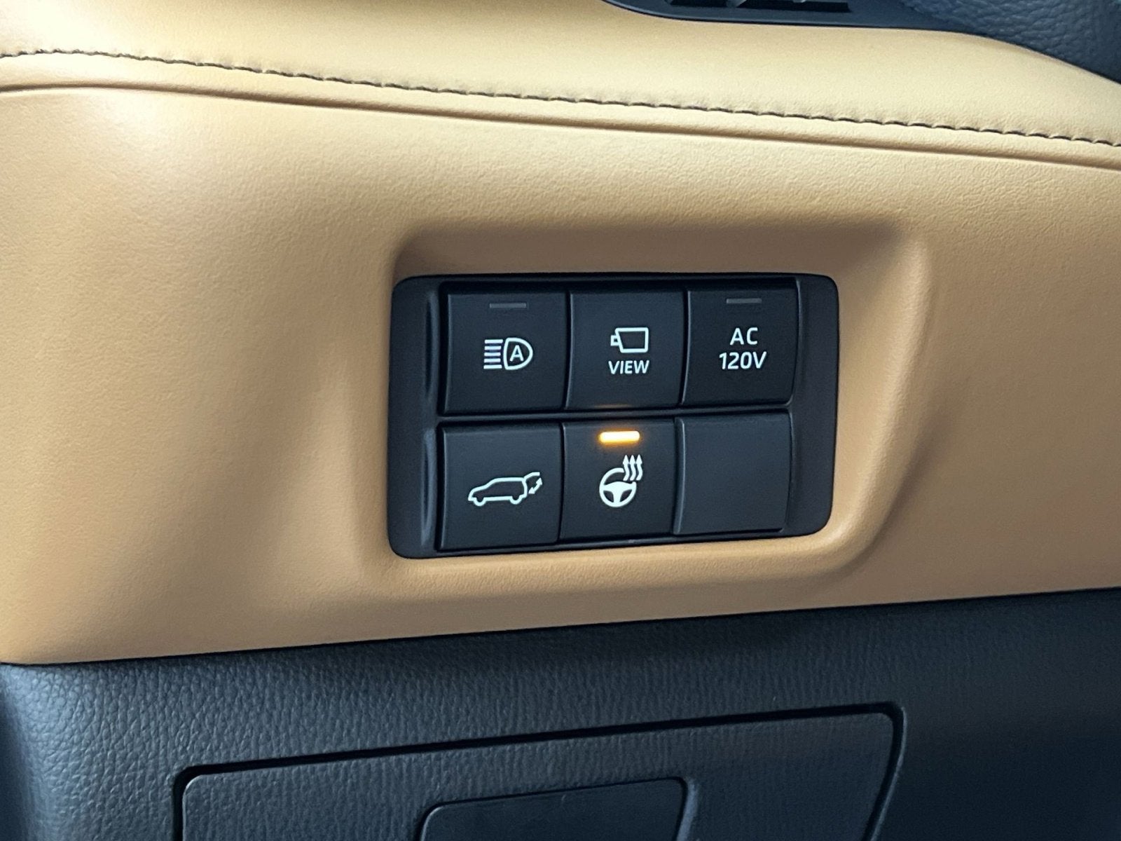 2025 Toyota Highlander Hybrid Platinum