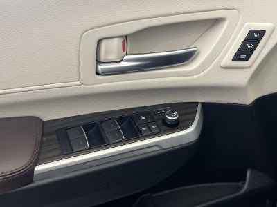 2023 Toyota Sienna Platinum