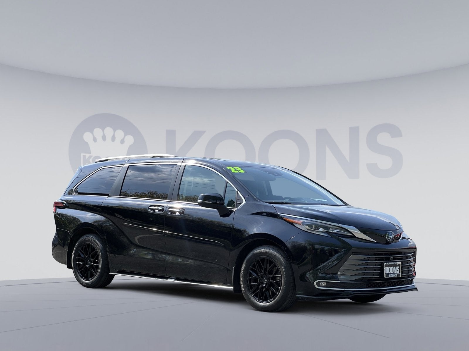 2023 Toyota Sienna Platinum
